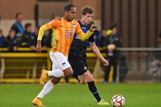 中国女篮出征奥运预选赛 大年初一对阵法国队